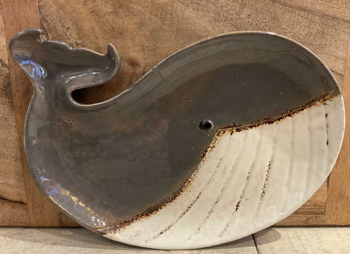 Whale plate